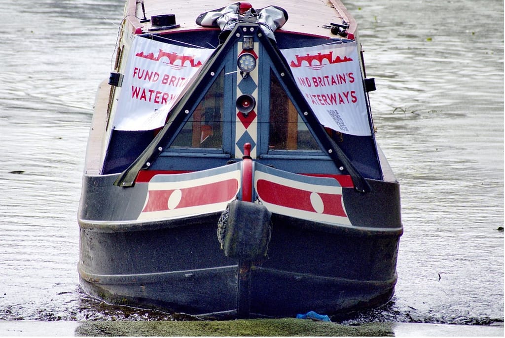 Fund Britain’s Waterways is a coalition of organisations representing hundreds of thousands of inland waterway users and supporters across Britain.