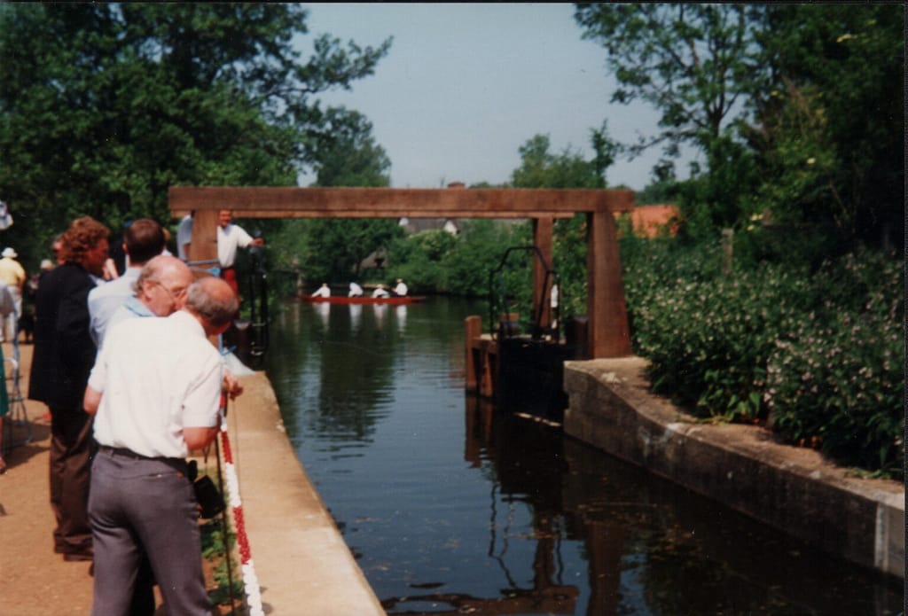 Fund Britain’s Waterways is a coalition of organisations representing hundreds of thousands of inland waterway users and supporters across Britain.