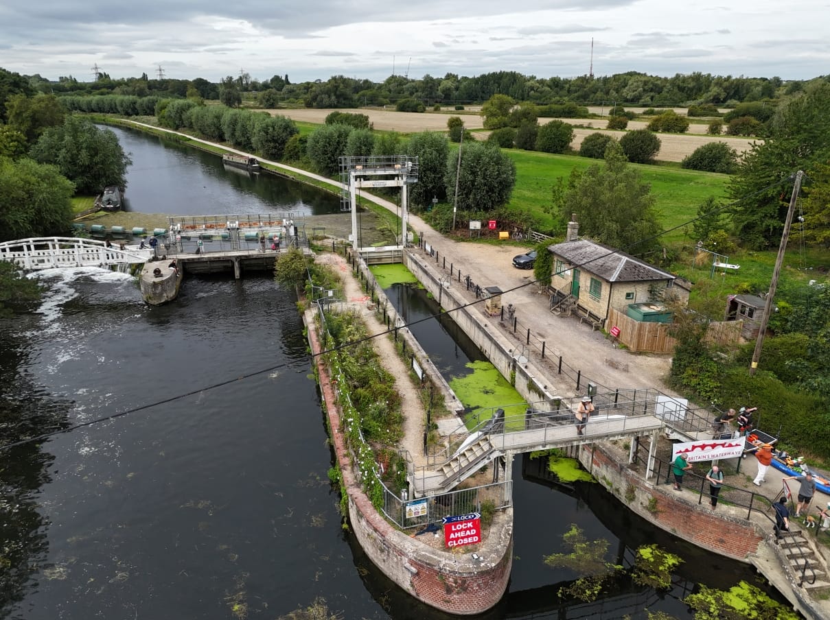 Fund Britain’s Waterways is a coalition of organisations representing hundreds of thousands of inland waterway users and supporters across Britain.