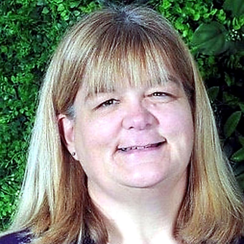 Lisa Bacon